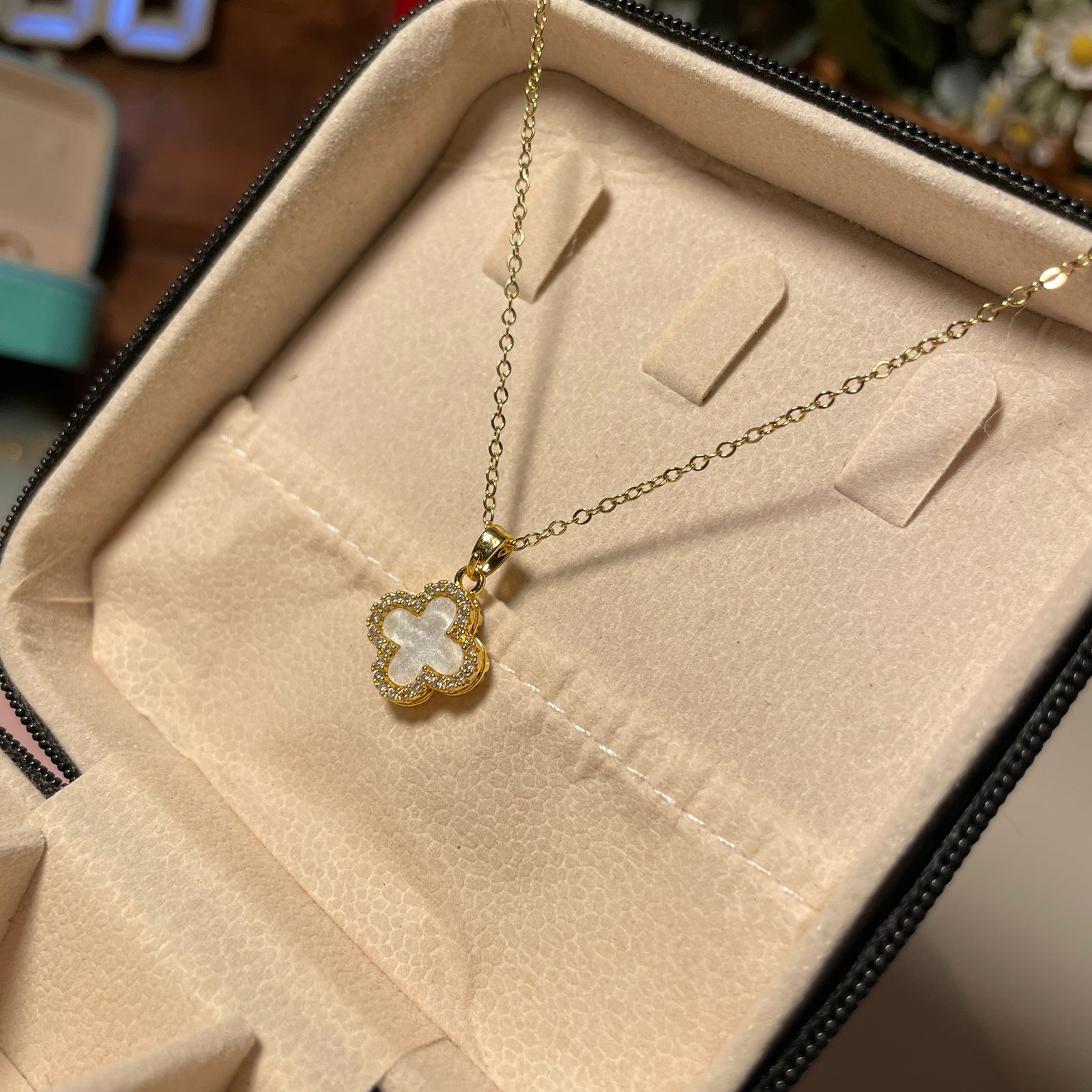 Black Clover Pendant - Image 3